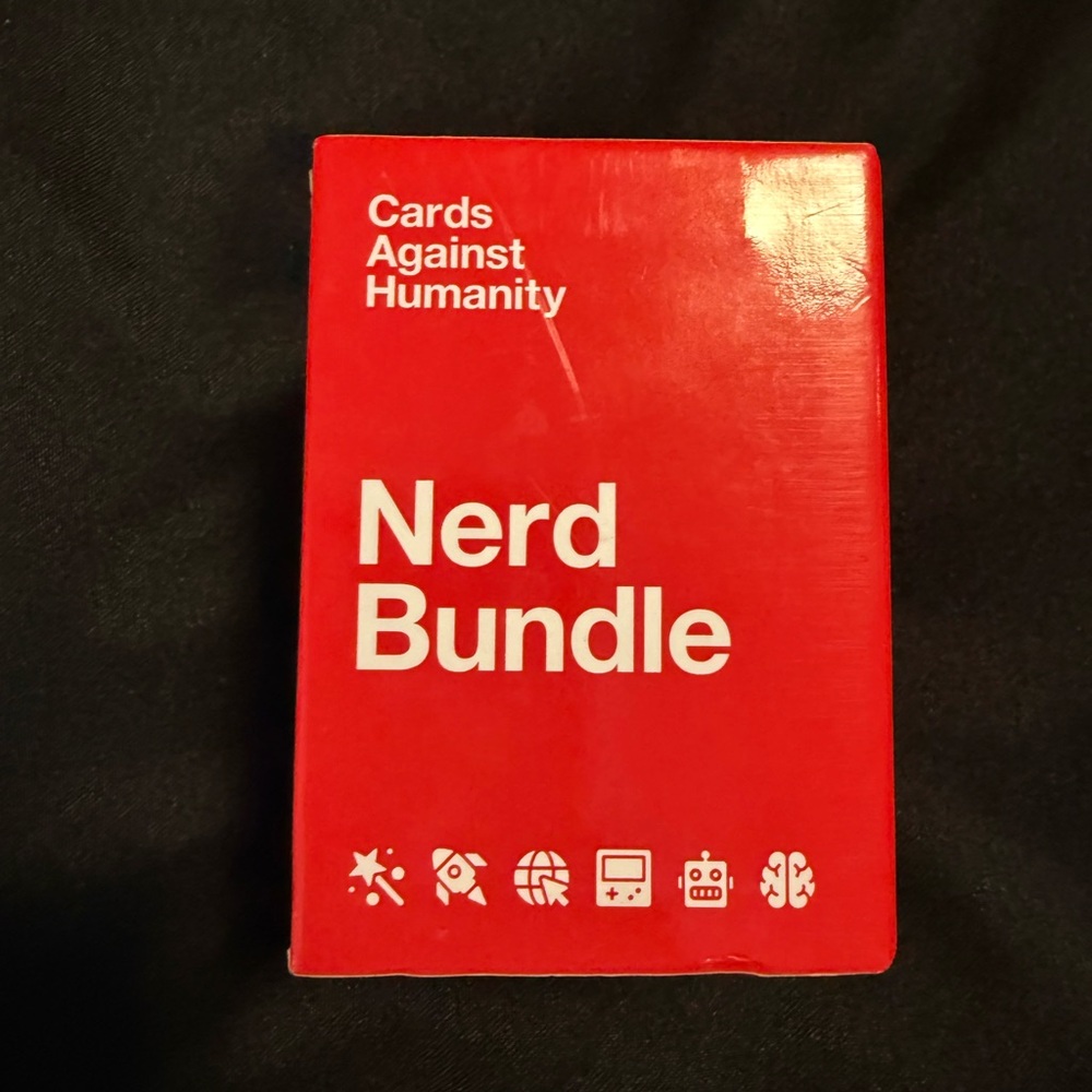 Cards Against Humanity: Nerd Bundle Red - 6 Themed Packs + 10 All-New Cards NEW!